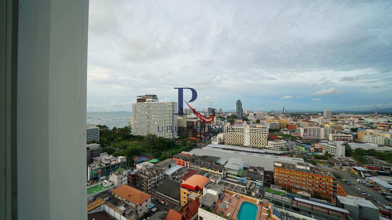 The Base Pattaya Exterior foto
