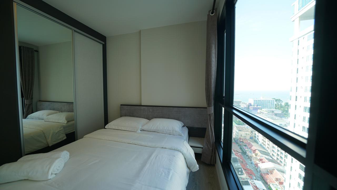 The Base Pattaya Exterior foto