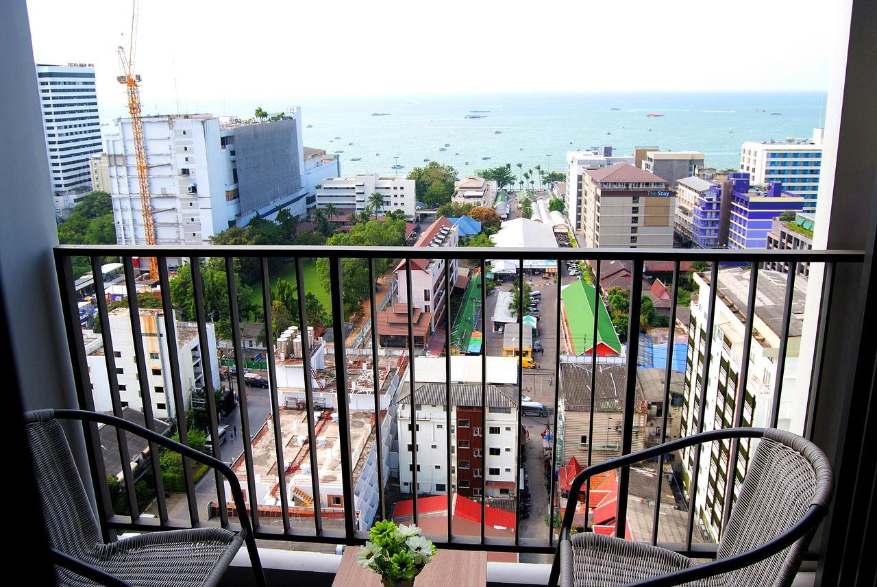 The Base Pattaya Exterior foto